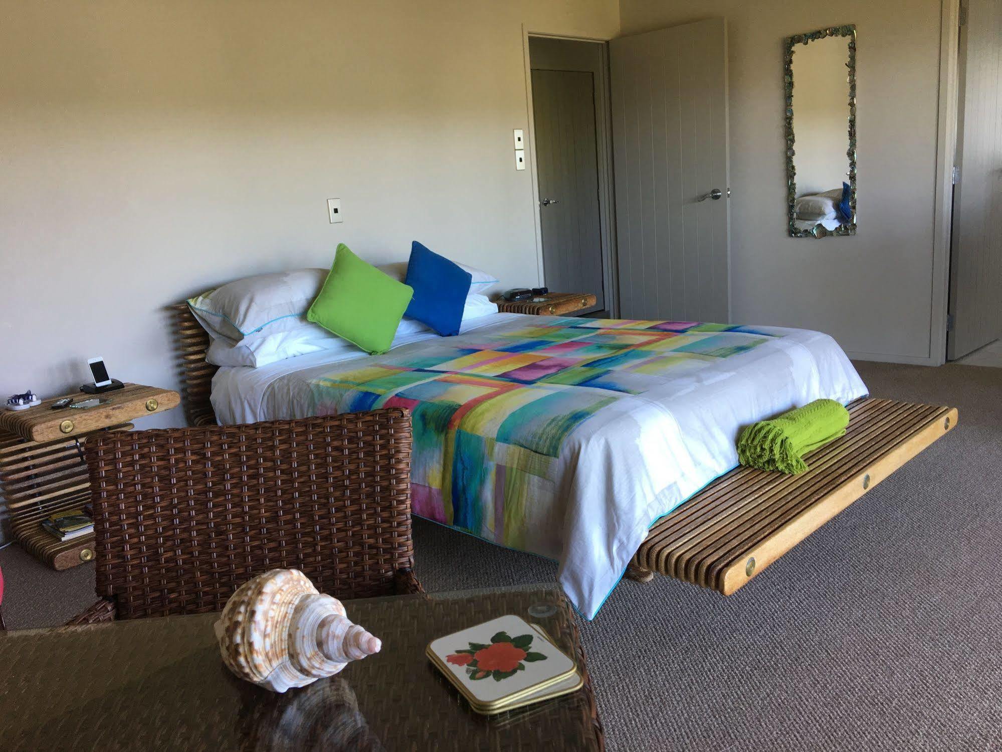 Whangamata Vistas B&B Екстериор снимка