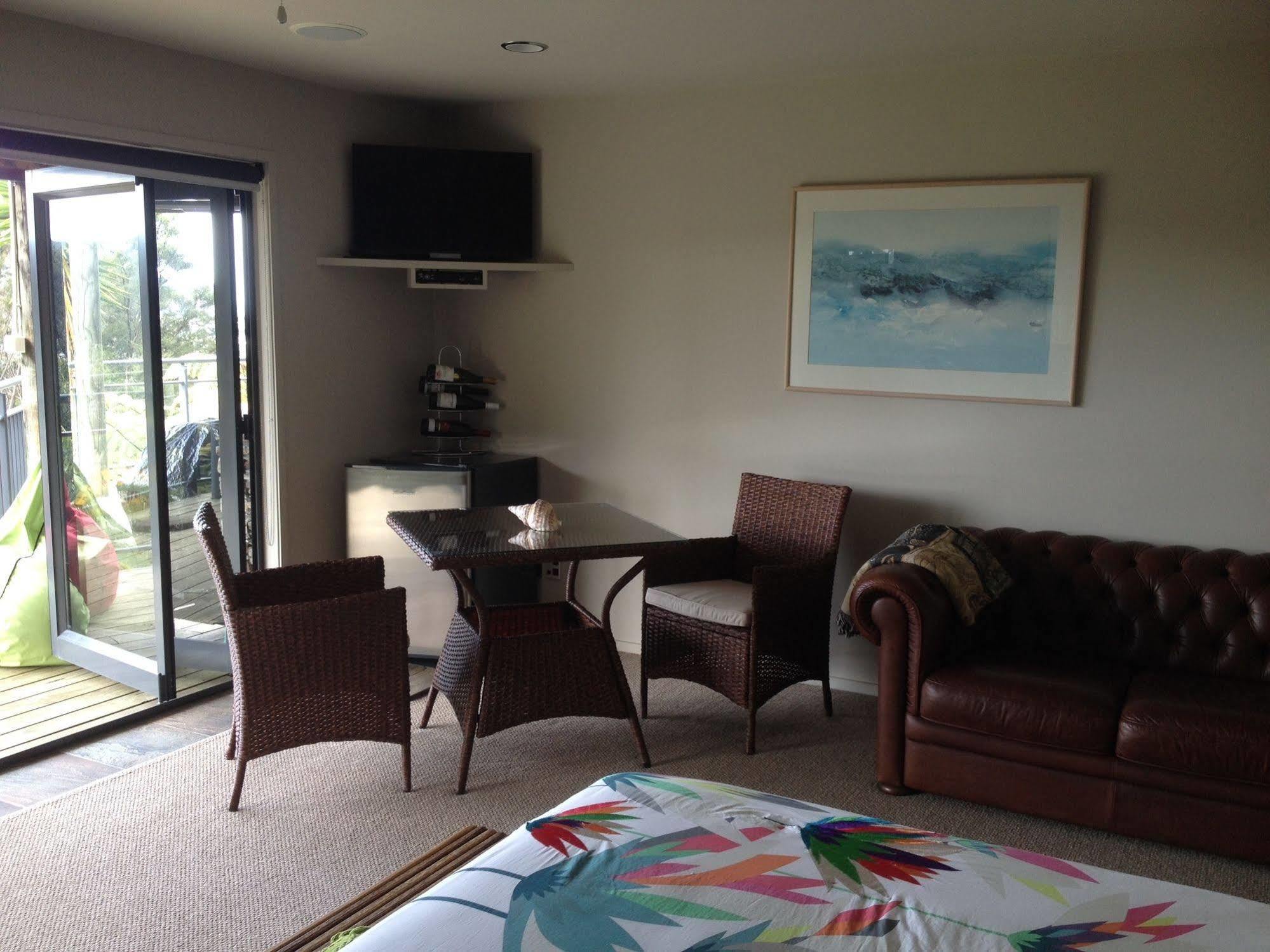 Whangamata Vistas B&B Екстериор снимка