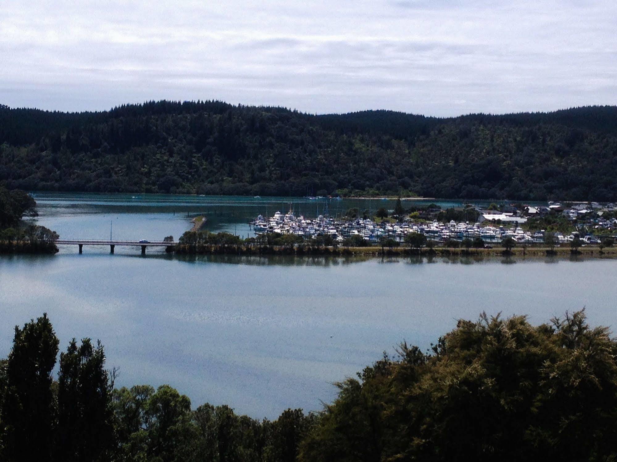 Whangamata Vistas B&B Екстериор снимка