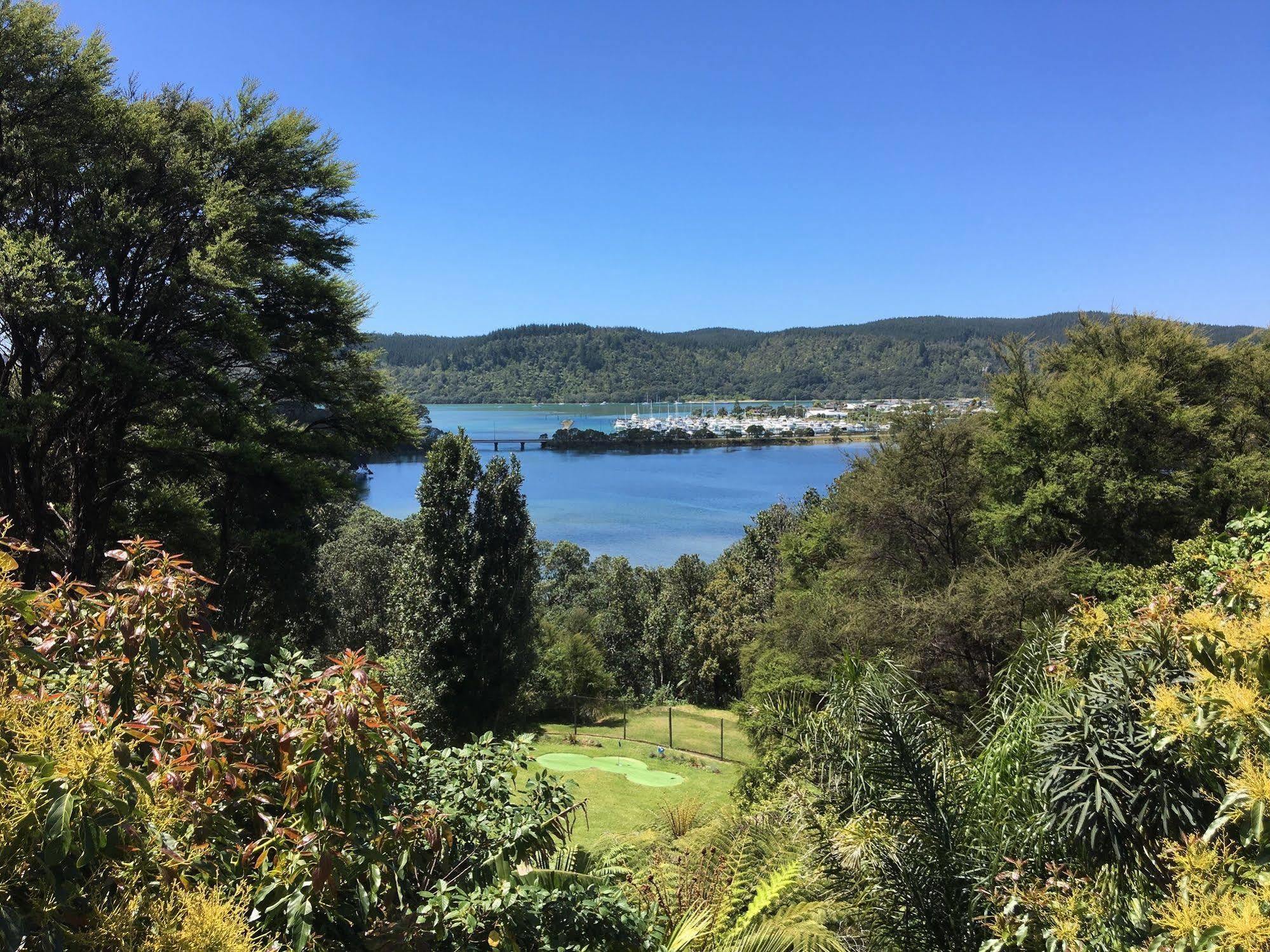 Whangamata Vistas B&B Екстериор снимка